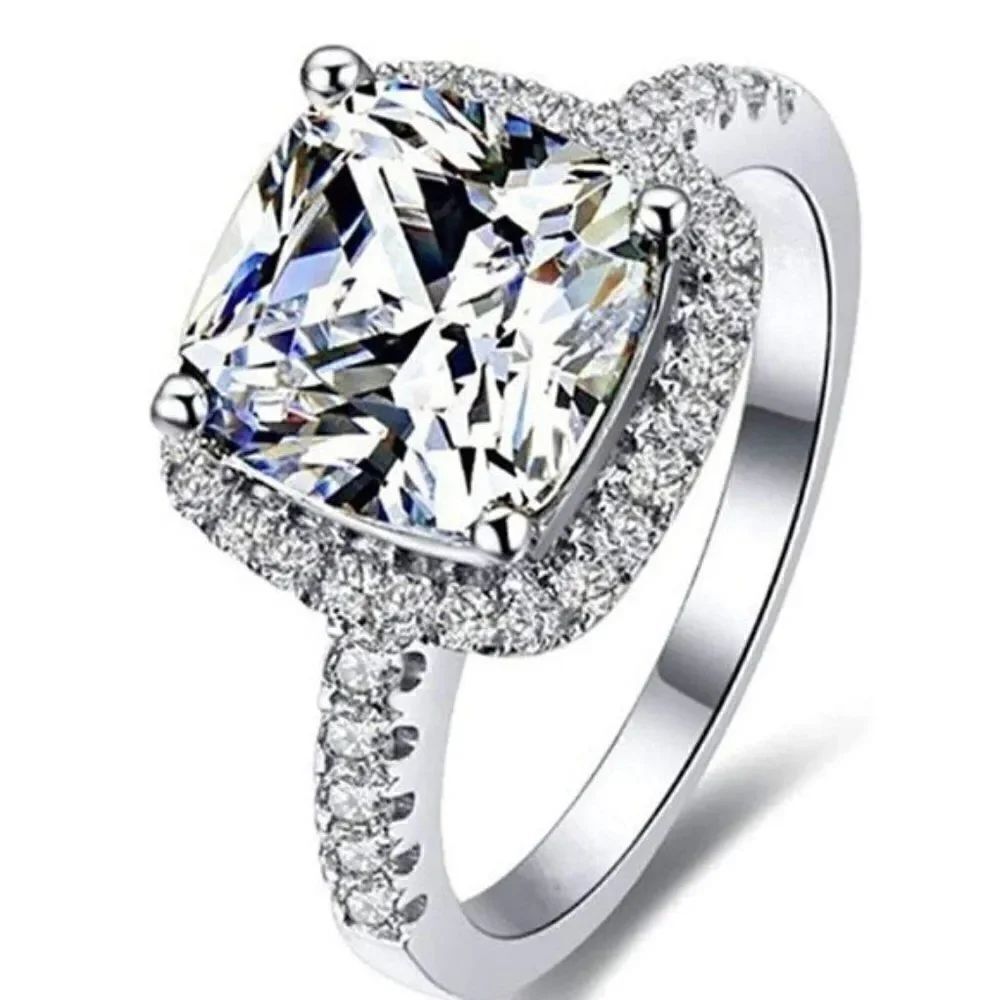 White Platinumย Plated with AAA White Diamond CubicโZirconiaโPrincessโCutโRing